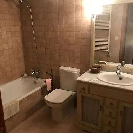 De Luxe A Port Del Comte Appartement *